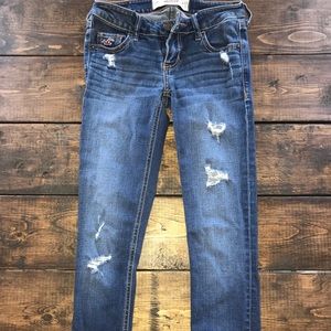 Hollister distressed skinny jeans